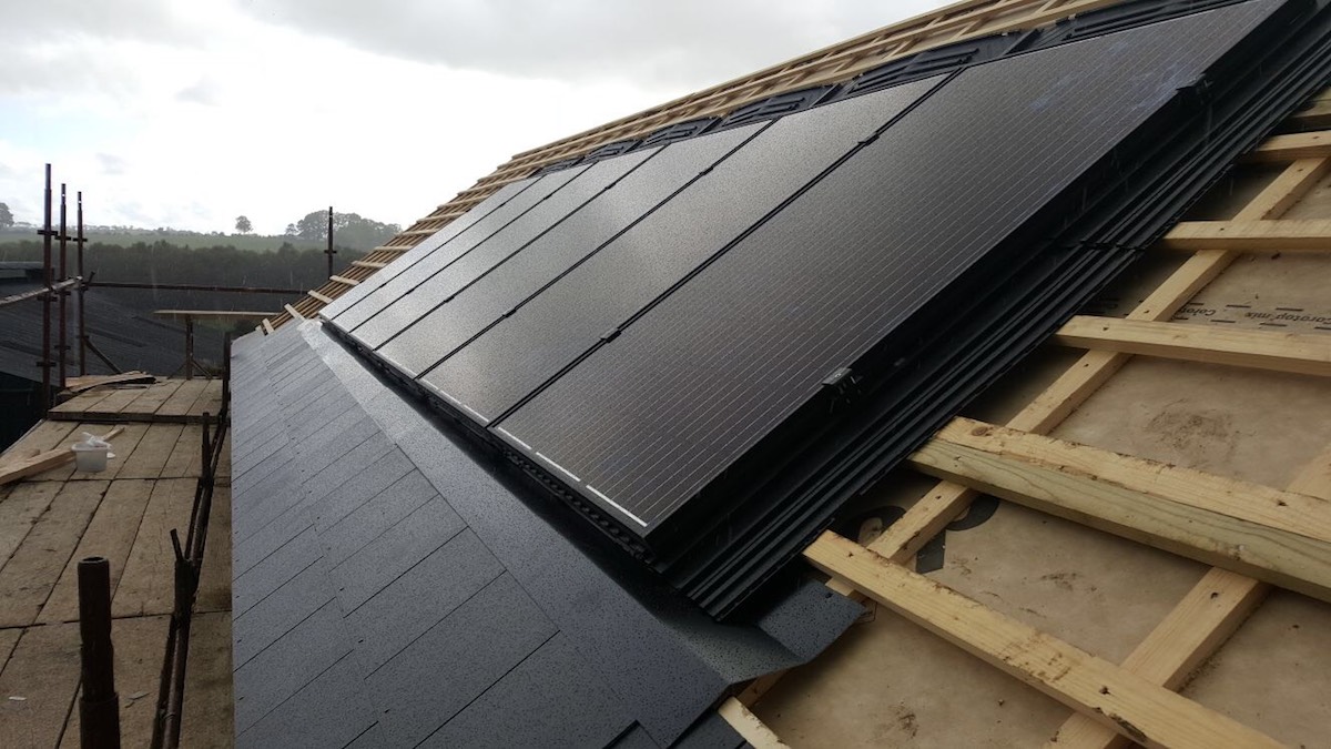 Solar-PV-Panels-inline-with-Roof